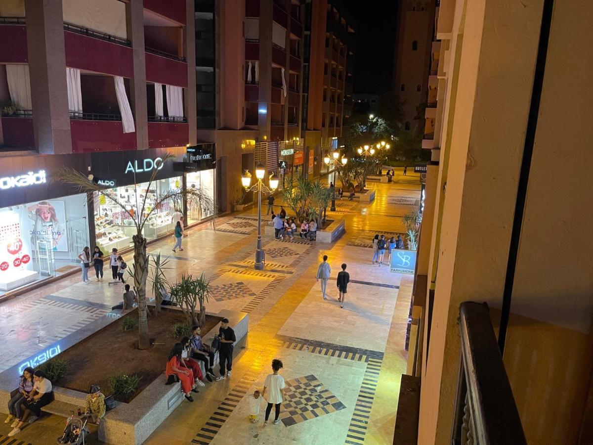 Appartement Haut Standing Gueliz Plaza Avec Vue Маракеш Екстериор снимка