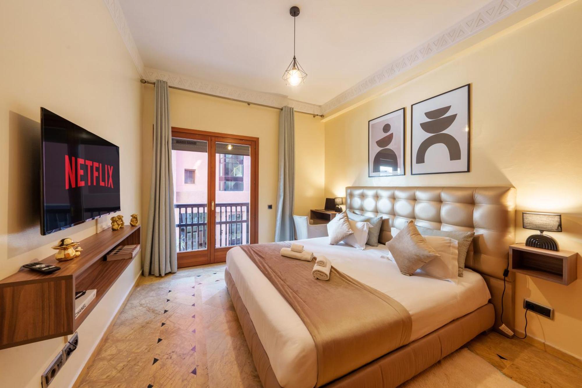 Appartement Haut Standing Gueliz Plaza Avec Vue Маракеш Екстериор снимка