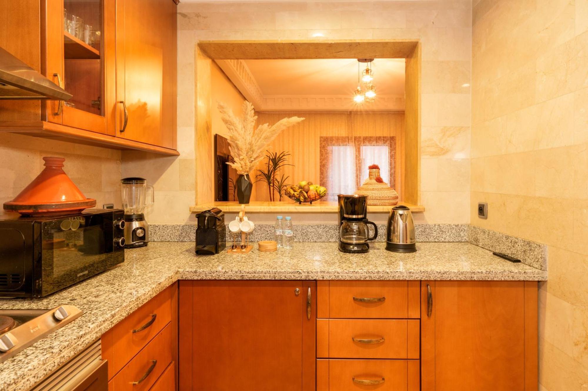 Appartement Haut Standing Gueliz Plaza Avec Vue Маракеш Екстериор снимка
