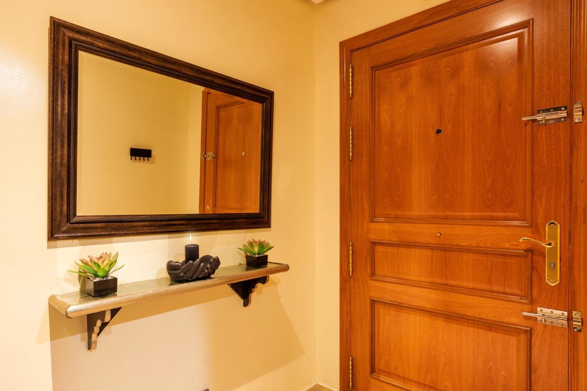Appartement Haut Standing Gueliz Plaza Avec Vue Маракеш Екстериор снимка
